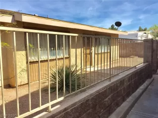 Photo #3: 2191744 Listing