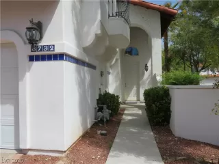 Photo #1: 2191797 Listing 