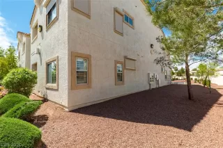 Photo #2: 2191844 Listing 