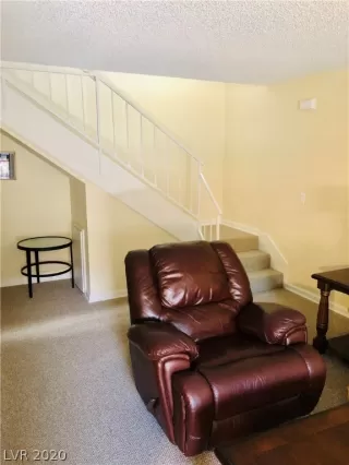 Photo #6: 2191854 Listing