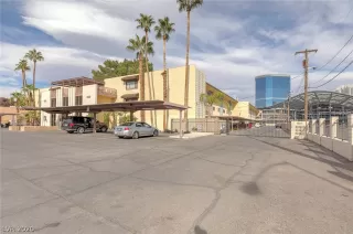 Photo #1: 2191930 Listing