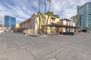 Photo #2: 2191930 Listing