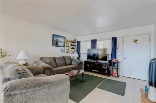 Photo #5: 2191930 Listing