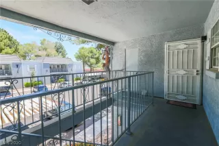 Photo #3: 2191951 Listing 