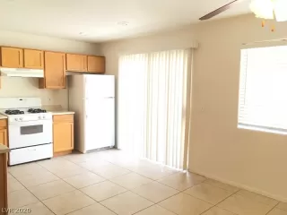Photo #2: 2192009 Listing 