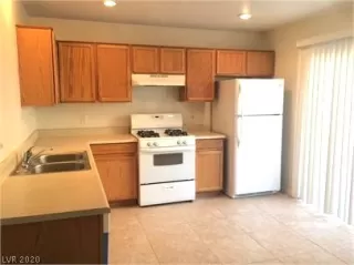 Photo #3: 2192009 Listing 