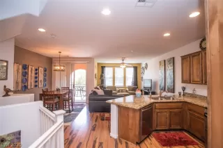 Photo #1: 2192044 Listing