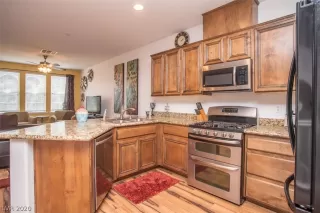 Photo #2: 2192044 Listing