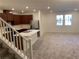 Photo #2: 2192103 Listing 