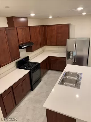 Photo #3: 2192103 Listing 