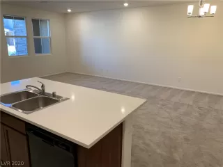 Photo #4: 2192103 Listing 