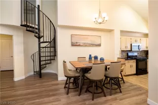 Photo #3: 2192114 Listing 