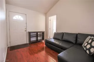 Photo #3: 2192122 Listing 