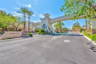 Photo #1: 2192216 Listing