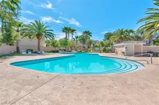 Photo #3: 2192216 Listing