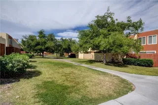 Photo #1: 2192221 Listing