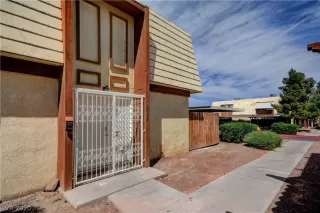 Photo #2: 2192221 Listing