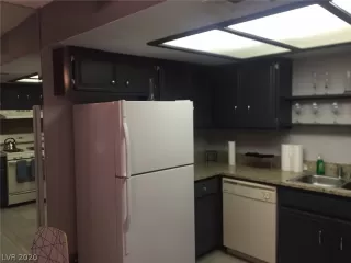 Photo #5: 2192233 Listing 