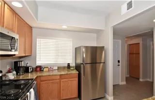 Photo #4: 2192282 Listing 