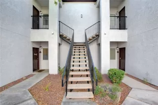 Photo #1: 2192292 Listing