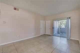 Photo #5: 2192292 Listing