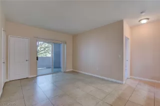 Photo #6: 2192292 Listing