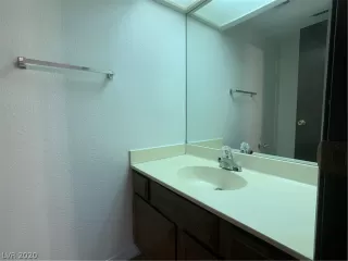 Photo #3: 2192318 Listing 