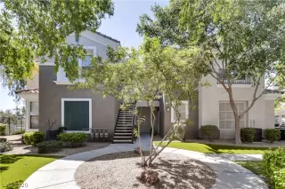 Photo #2: 2192325 Listing 