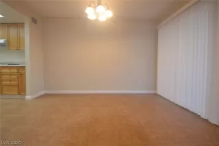 Photo #2: 2192334 Listing 