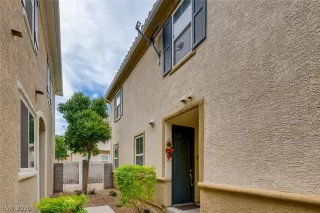 Photo #1: 2192351 Listing 