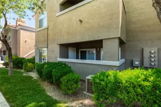 Photo #2: 2192372 Listing