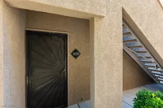 Photo #4: 2192372 Listing