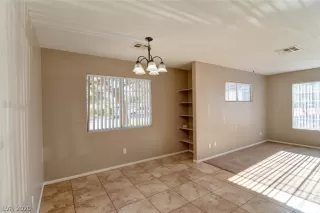 Photo #2: 2192382 Listing