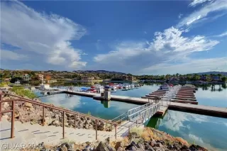 Photo #3: 2192386 Listing 