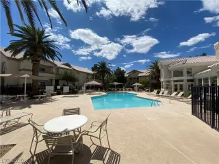 Photo #1: 2192403 Listing 