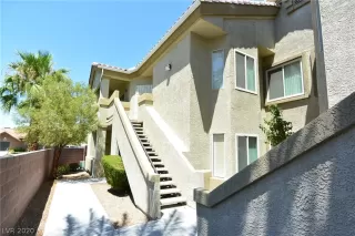 Photo #3: 2192403 Listing 