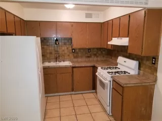 Photo #1: 2192409 Listing