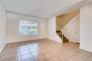 Photo #2: 2192568 Listing