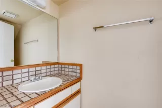 Photo #2: 2192574 Listing 