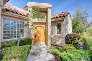 Photo #4: 2192605 Listing 