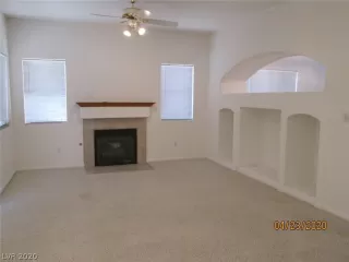 Photo #5: 2192609 Listing 