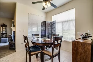 Photo #5: 2192619 Listing