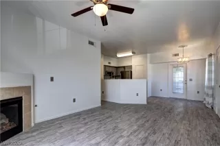 Photo #2: 2192631 Listing