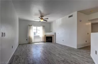 Photo #3: 2192631 Listing