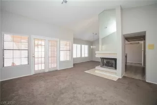 Photo #3: 2192649 Listing