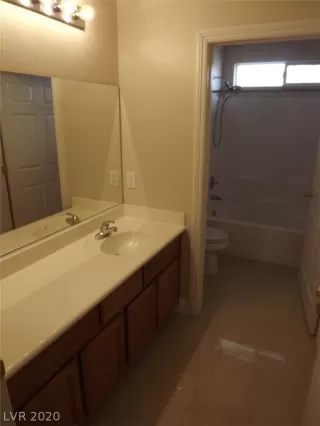 Photo #1: 2192669 Listing 