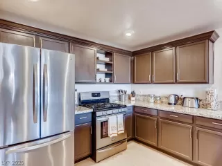 Photo #6: 2192676 Listing 