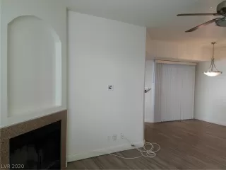 Photo #5: 2192788 Listing 