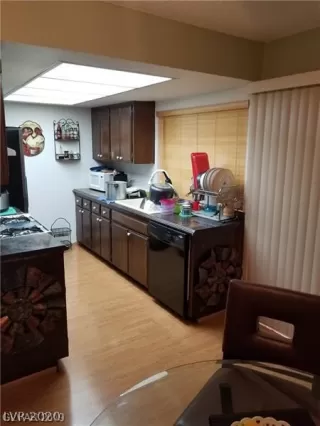 Photo #5: 2192808 Listing 