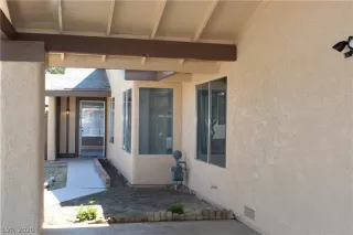 Photo #3: 2192881 Listing